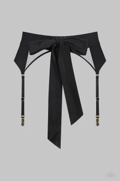 Maison Close Madame Reve Suspender Belt -Fun Shop Mayfair Stockings560357 ghost 2 2560x3840 2000x2000 12