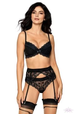 Roza Lagerta Black Thong -Fun Shop Mayfair StockingsRoza LaGerta pushupbra black set 2 1